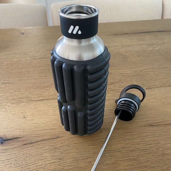 GRACE MOBOT 27OZ Black Water bottle / foam roller, Black, New, never used - Picture 4 of 4